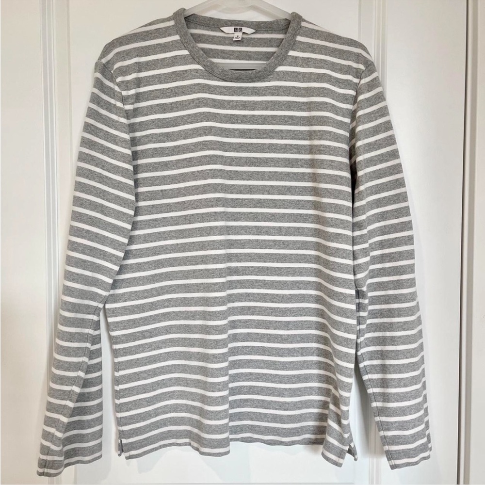 Uniqlo Grey and White Striped Long Sleeve